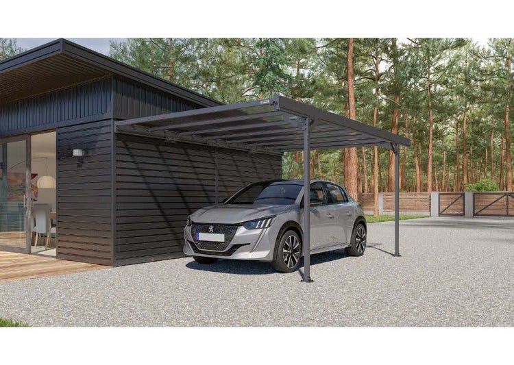 Terrando Anlehncarport Mistral, Seitenansicht mit Peugeot in der Einfahrt